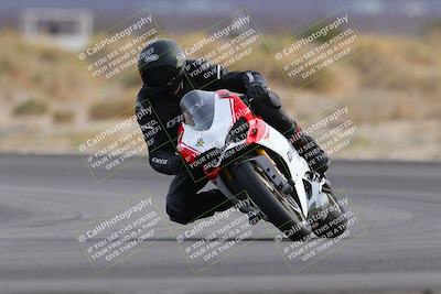 media/Dec-17-2022-SoCal Trackdays (Sat) [[224abd9271]]/Turn 16 (210pm)/